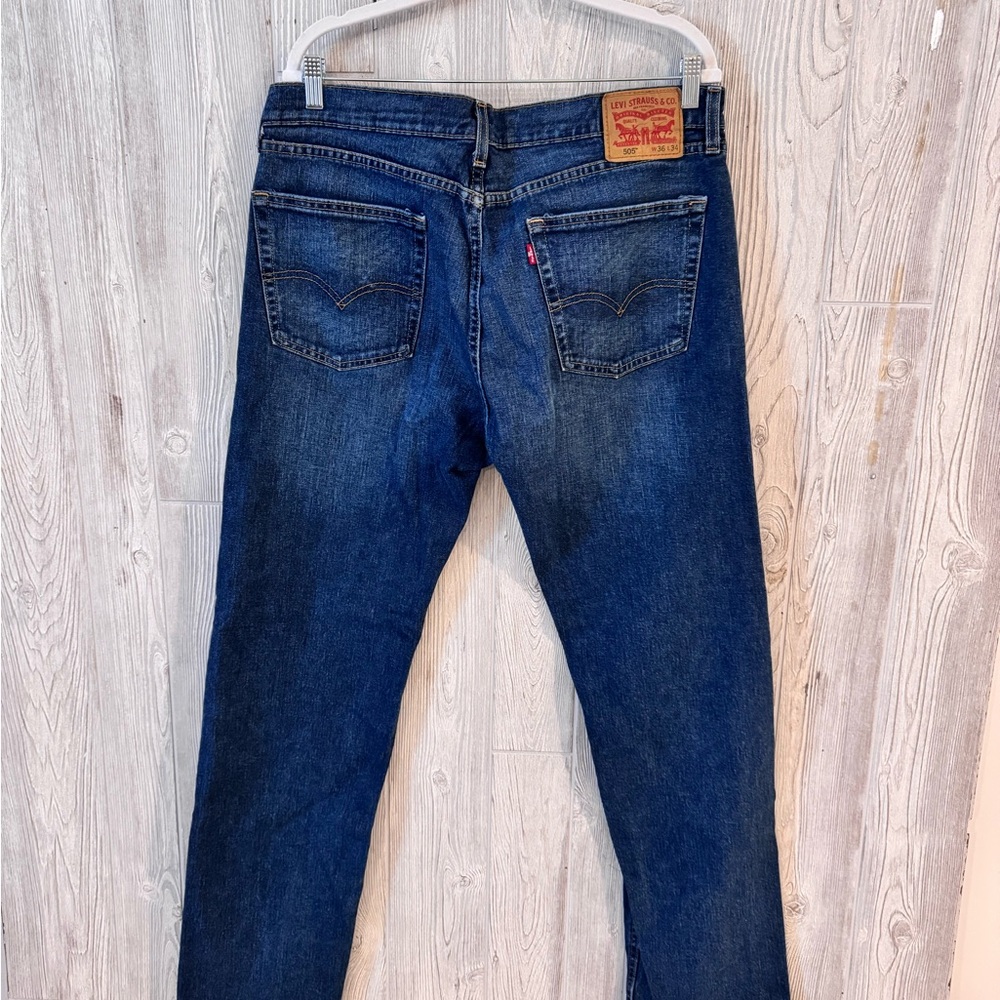 Levi's 505 Men's Blue Jeans 36x34